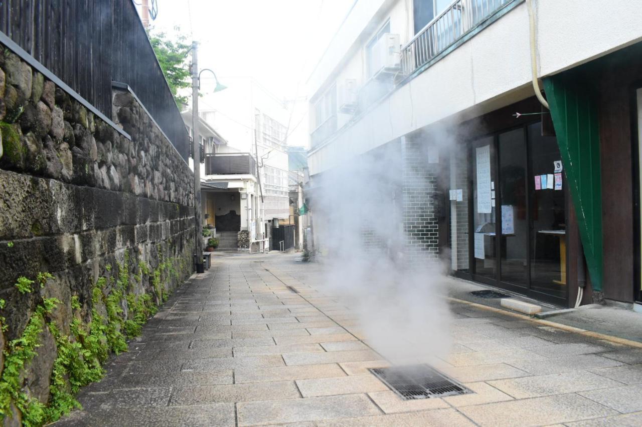 Omoloso Hostel　オモロソウ ホステル Beppu Exterior photo